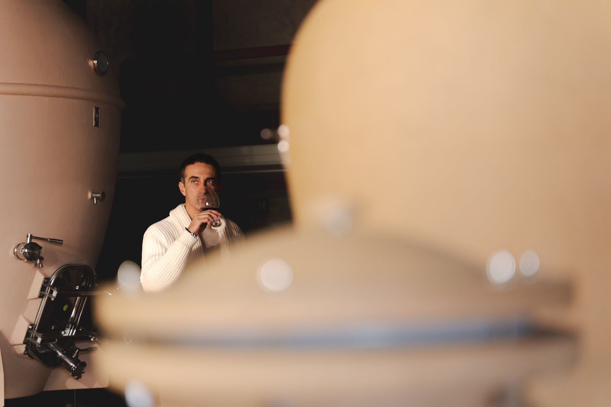 Montezemolo - Dainelli Orce cantina - Vesto come sono