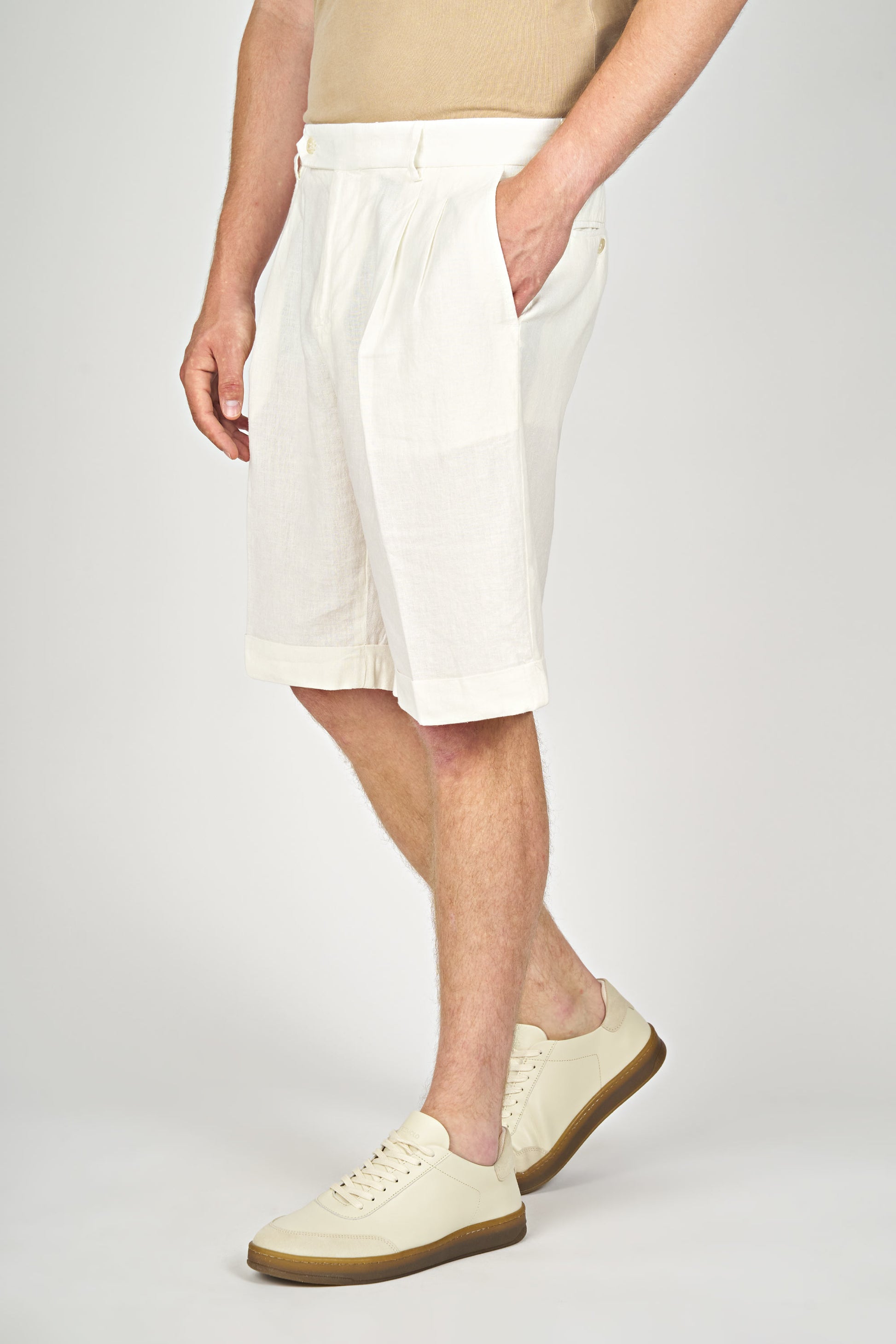 Cotton & Linen Double Pleats Shorts - MONTEZEMOLO