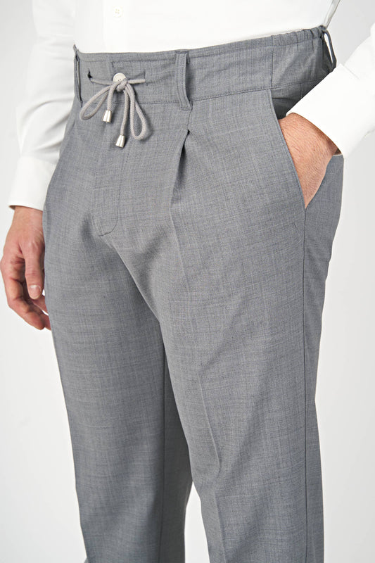 Pantaloni in lana bi-stretch con coulisse