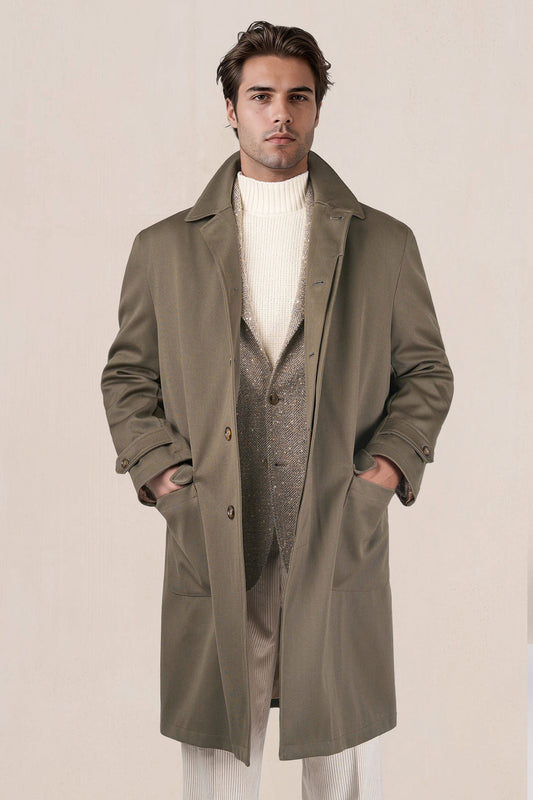 Waxed wool raincoat with leather undercollar