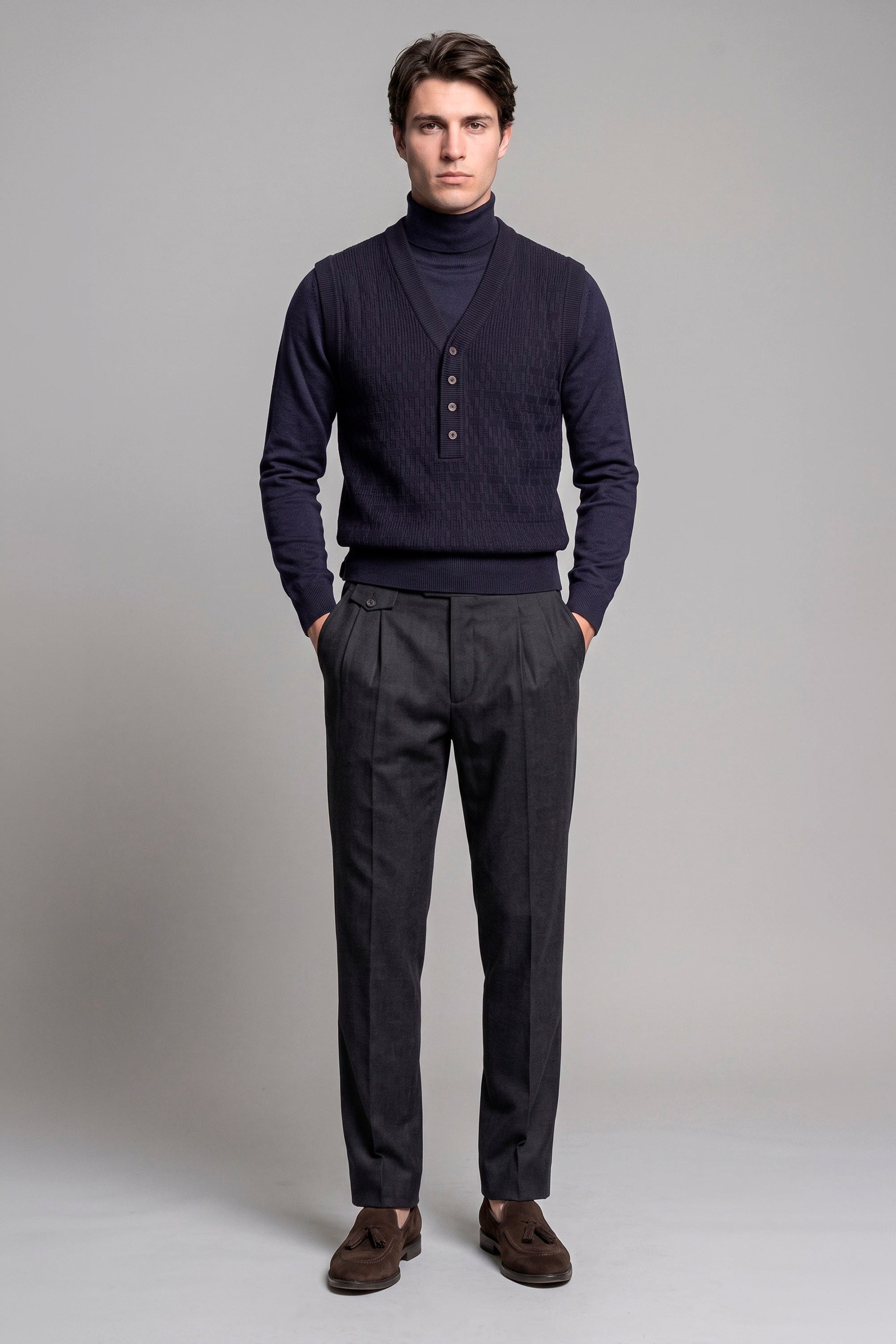 Pure Merino Wool V-Neck Vest - MONTEZEMOLO