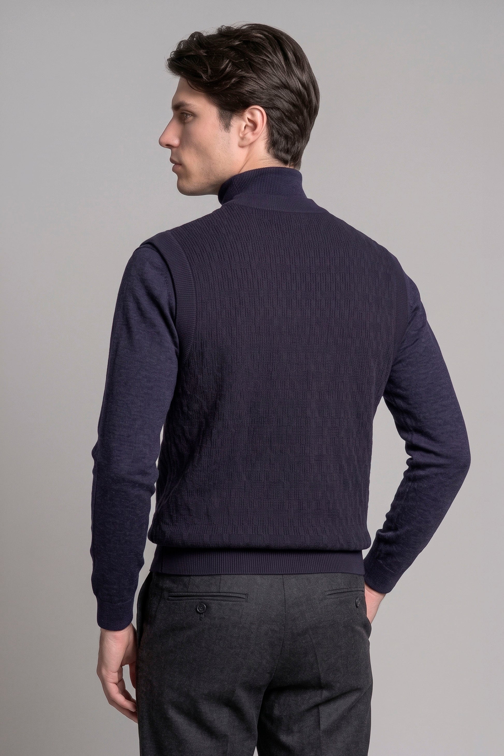 Pure Merino Wool V-Neck Vest - MONTEZEMOLO